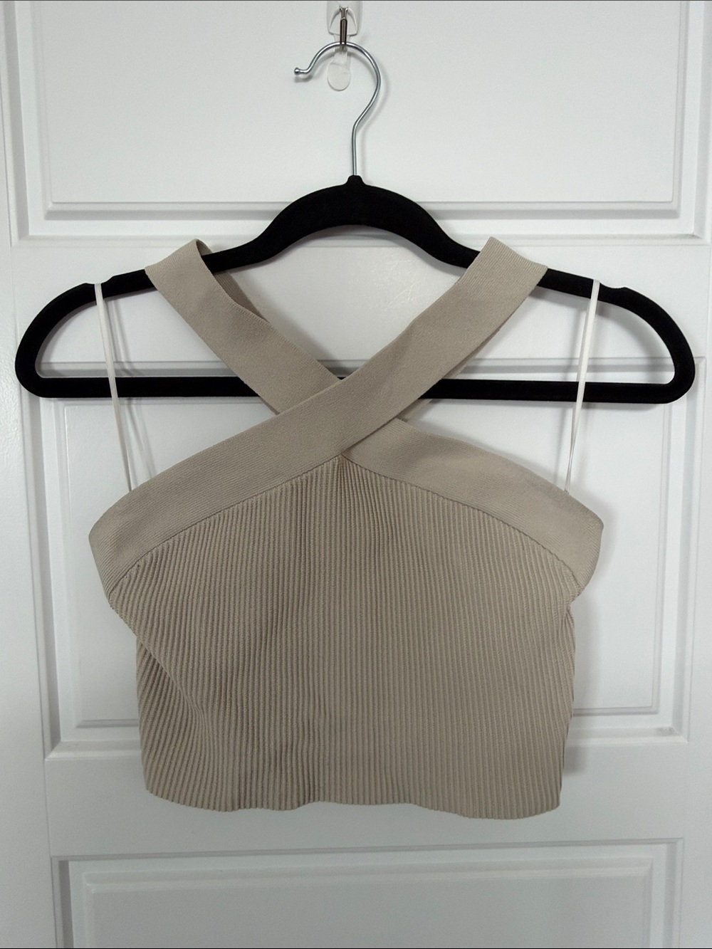 Aritzia Babaton Sculpt Knit Criss Cross Cropped Tank